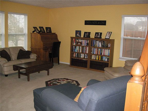 4th image of 1296 White Birch Ln