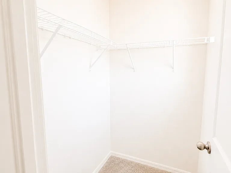 9581 Sandy Bluffs Cir — Photo 15