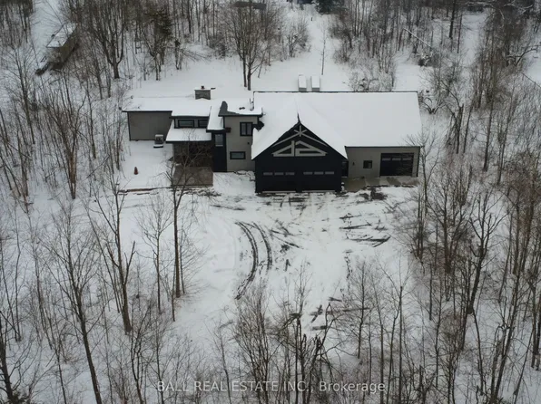 33 Laplantes Rd, Trent Lakes, ON K0L 1J0