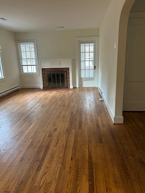 4 bed, 1612 sqft, $1,900 — Photo 3