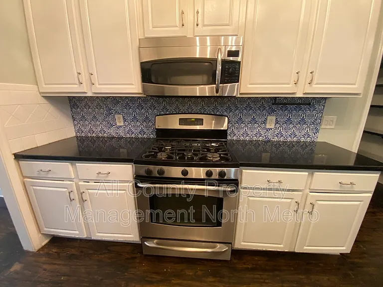 10915 Kimball Crest Dr — Photo 4