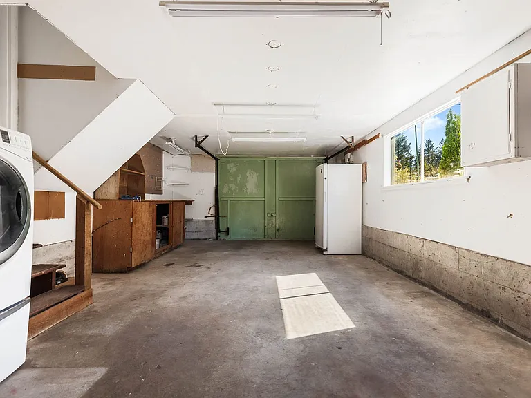 517 Pecks Dr — Photo 16