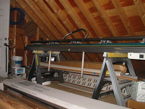 loft area upstairs in garage