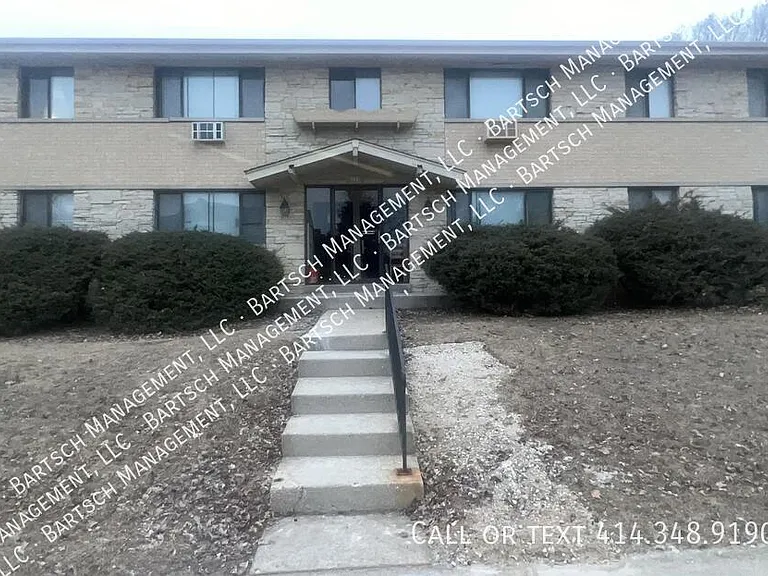 4135 N 104th St #8 — Photo 1