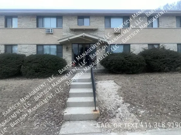 4135 N 104th St #8, Milwaukee, WI 53222