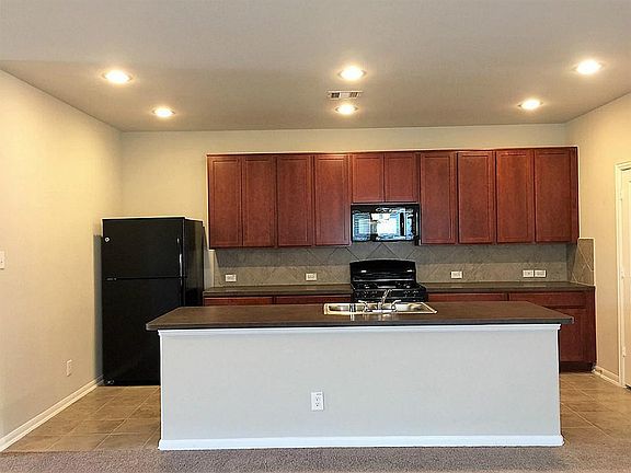 5th image of 17202 Erin Oaks Ln