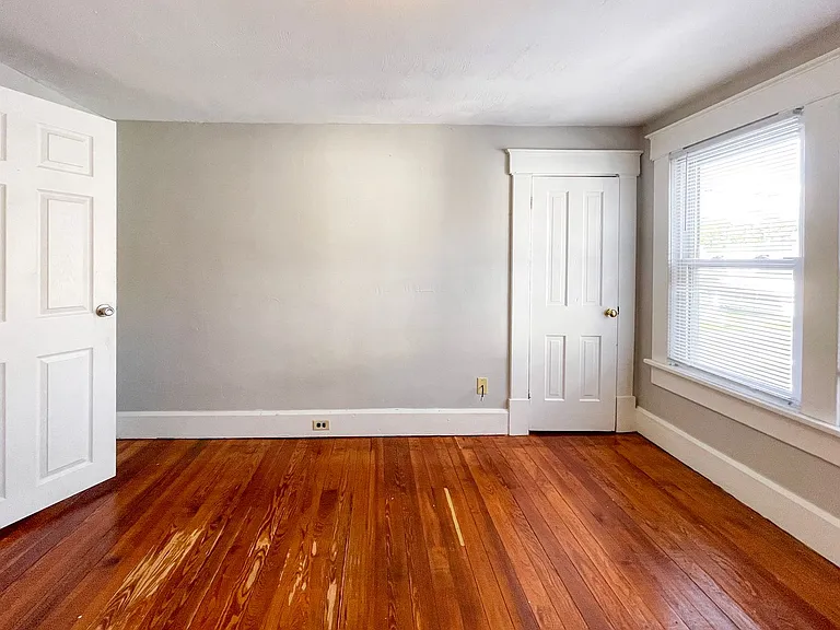 2125 W Jackson St — Photo 15
