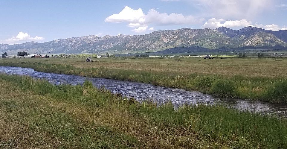 1st image of 1305 Highway 239
