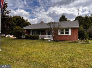 5219 Ridgeview Dr, Harrisburg, PA 17112