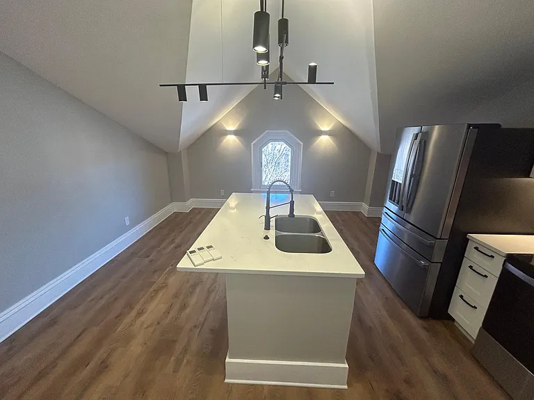 3805 Franklin Blvd #301 — Photo 16