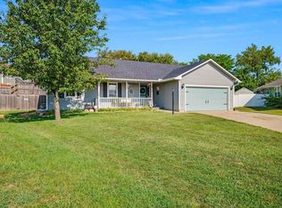 4037 NW Fielding Ter, Topeka, KS 66618