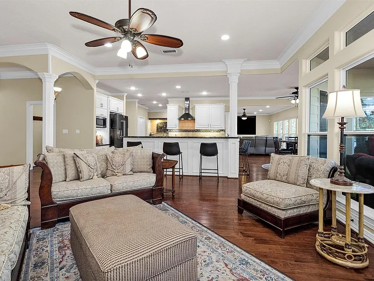 1502 Wimbledon Dr — Photo 12