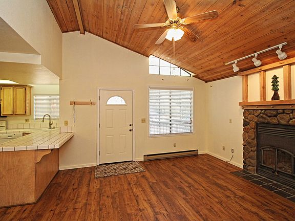 5th image of 65 Mill Creek Cir