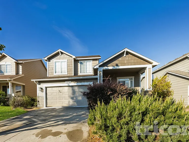 4431 Golf Club Dr — Photo 1