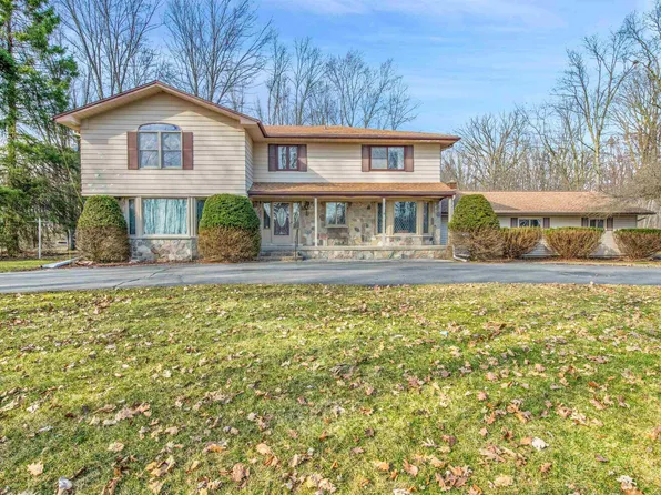 34325 33 Mile Rd, Richmond, MI 48062