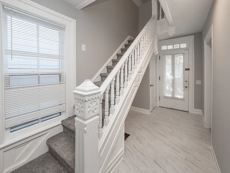 130 W Dutton St — Photo 17