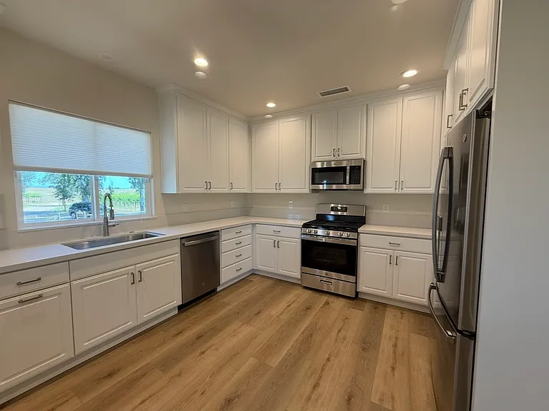 20167 E Brandt Rd — Photo 10
