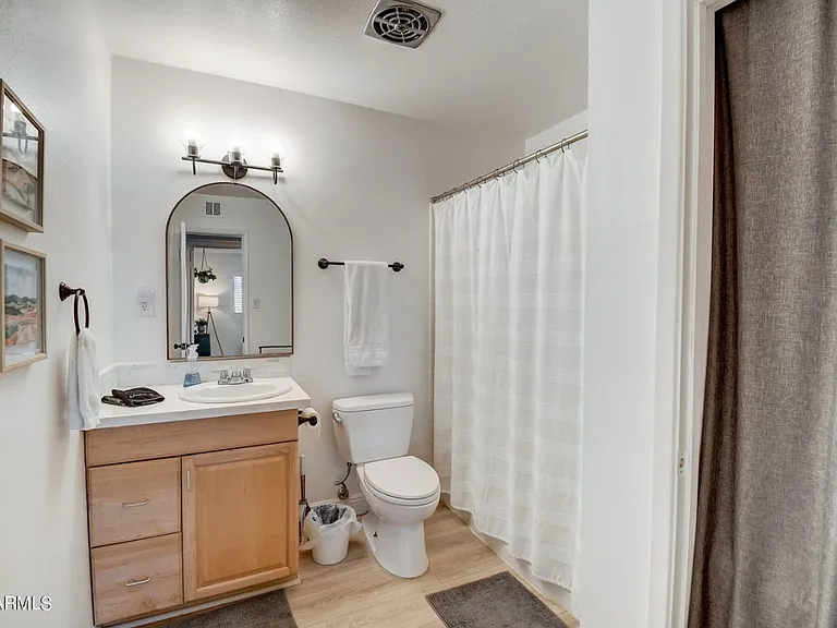 1015 E Concorda Dr — Photo 11