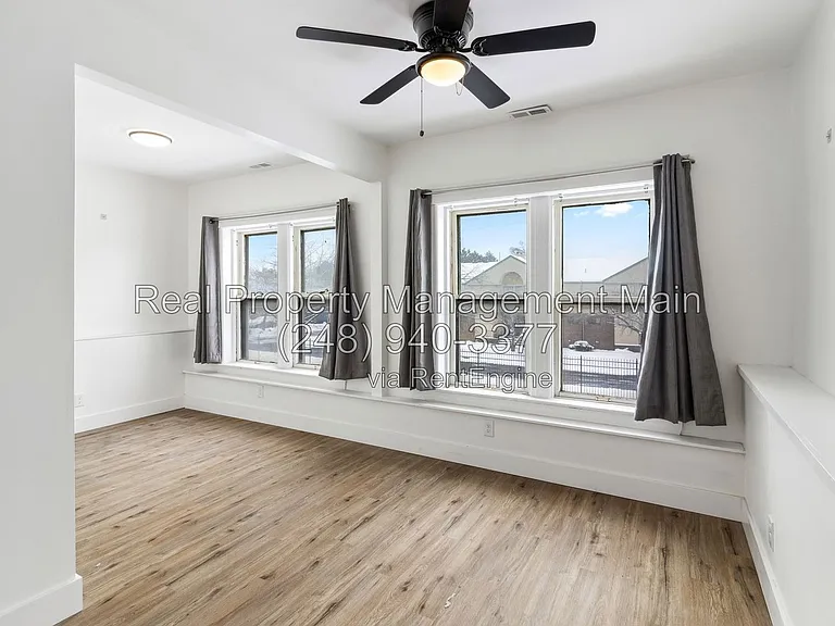 1612 Bagley St #2 — Photo 9