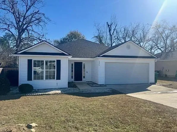 5275 Branch Point Dr, Valdosta, GA 31605