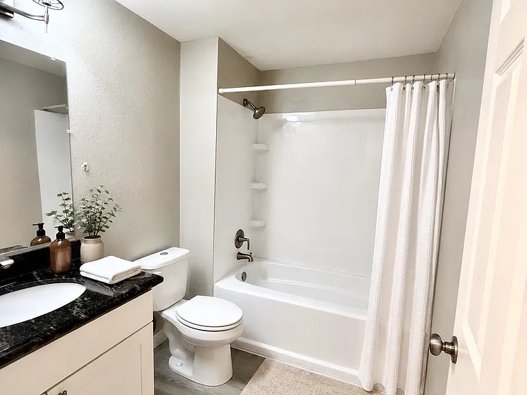 14535 NE 32nd St #105 — Photo 10