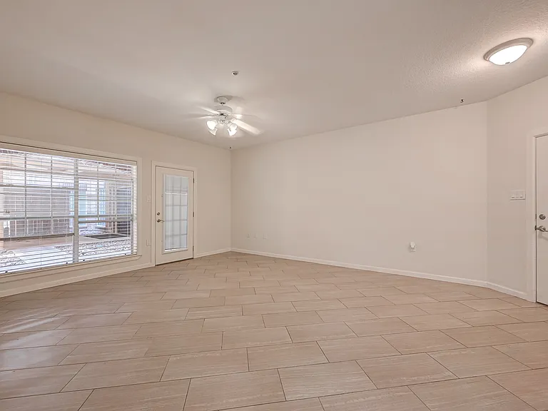 2803 Kings Crossing Dr #112 — Photo 12