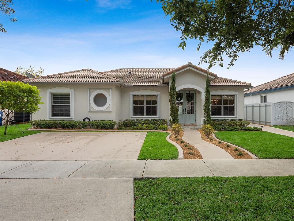 1st image of 8846 NW 168th Ln