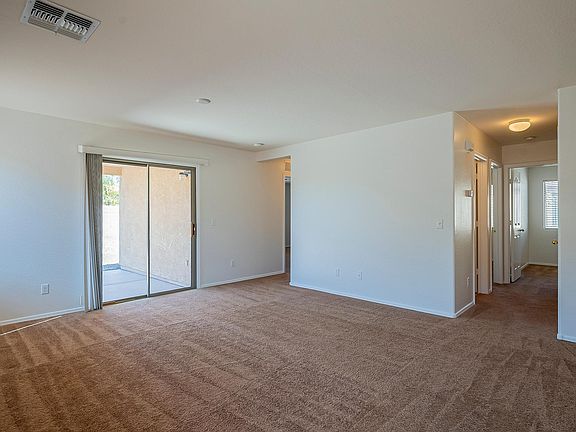 3rd image of 15964 W Crocus Dr