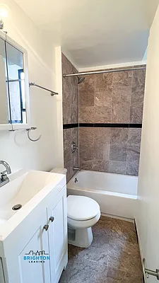 Rented by Brighton Management | media 9