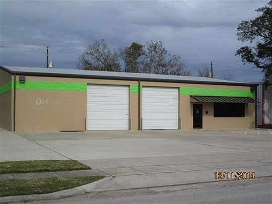 1st image of 500 W Plantation Dr
