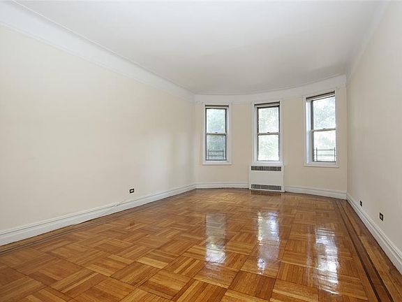 4th image of 7217 34th Ave #1C