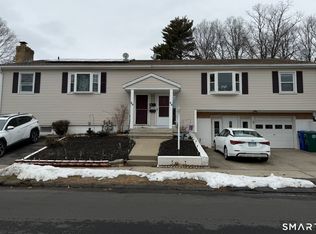 54 Peck St, Stratford, CT 06614