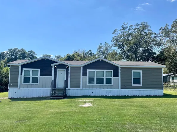 206 Underwood Dr, Uvalda, GA 30473