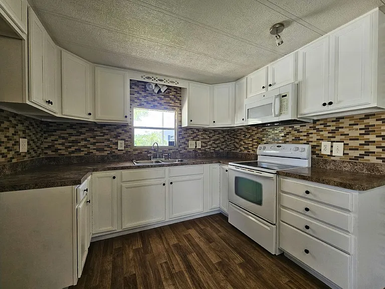 Eagle Estates — Photo 80