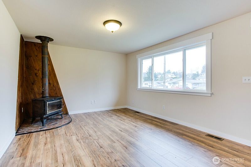 2nd image of 5701 S Mullen Street