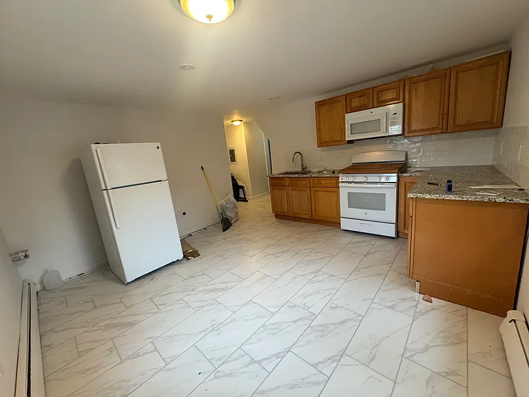 26 Wells Ave #2 — Photo 35