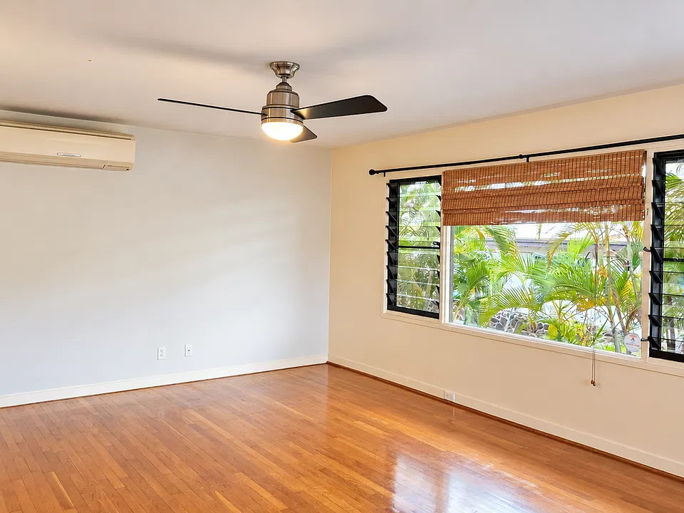 1551 Kuahaka St