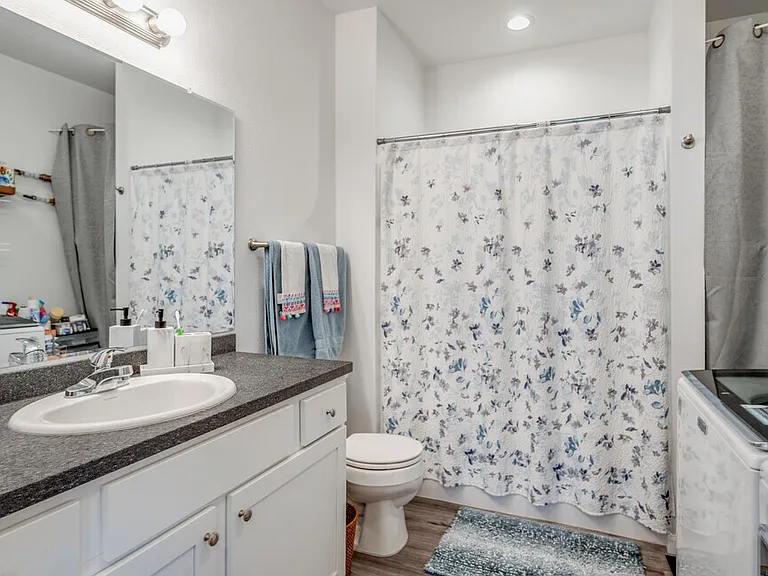 Sapphire Patio Homes Apartments — Photo 5