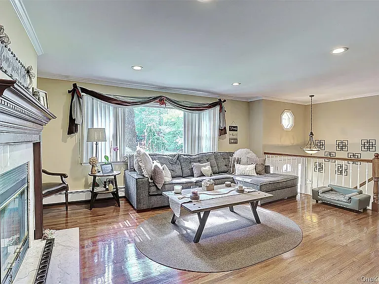5 bed, $4,700 — Photo 2