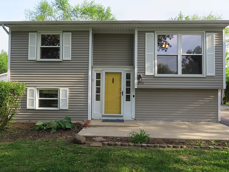 2513 Arden Dr — Photo 1