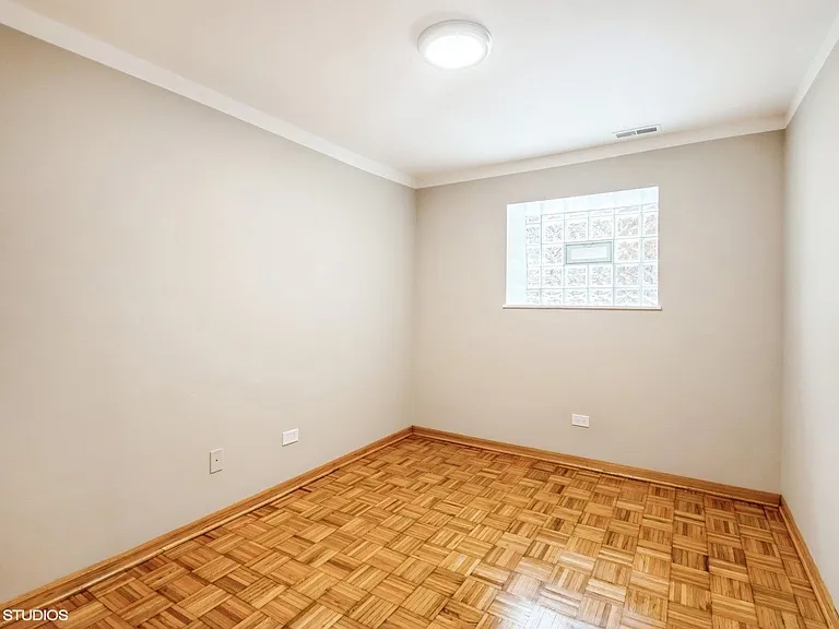 1363 W Sunnyside Ave #G — Photo 11