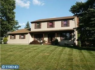 11 Pardee Pl, Ewing, NJ 08628