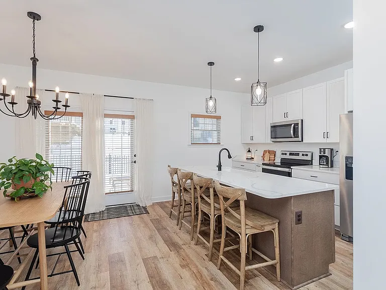 1360 Palomino Trl — Photo 13