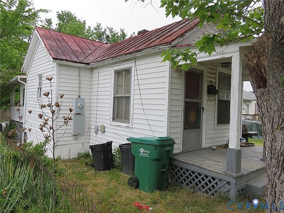 4th image of 18 N Grove Ave
