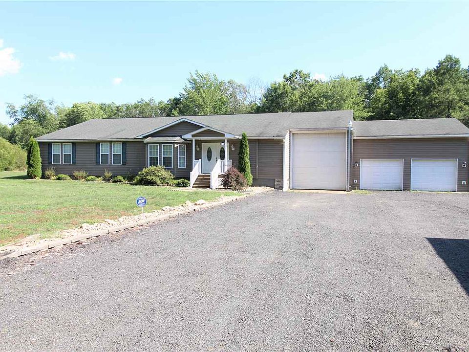 1st image of 130 Kinzie Ln