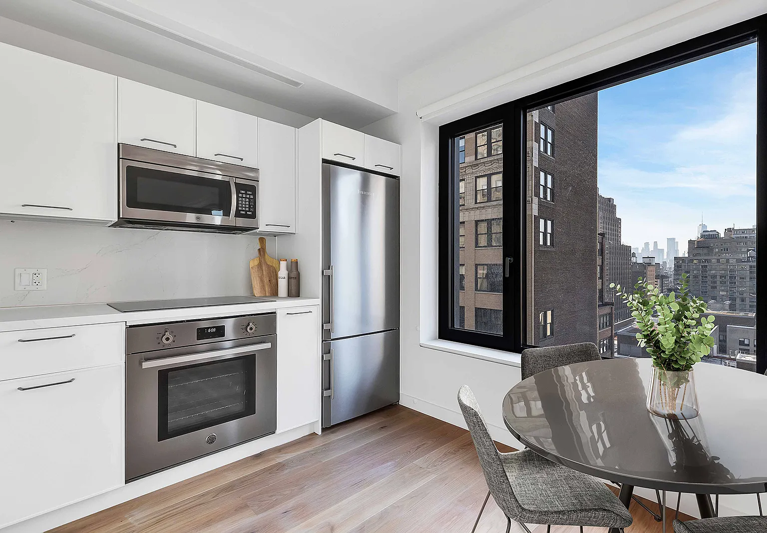 211 West 29th Street — Photo 3