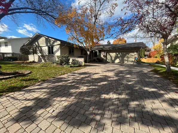 7300 39th Ave N, New Hope, MN 55427