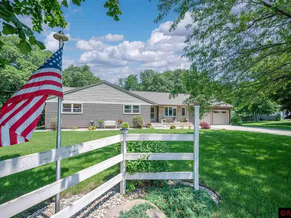 1308 Springfield Pkwy, Jackson, MN 56143