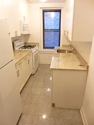 Rented by Siderow Residential Group