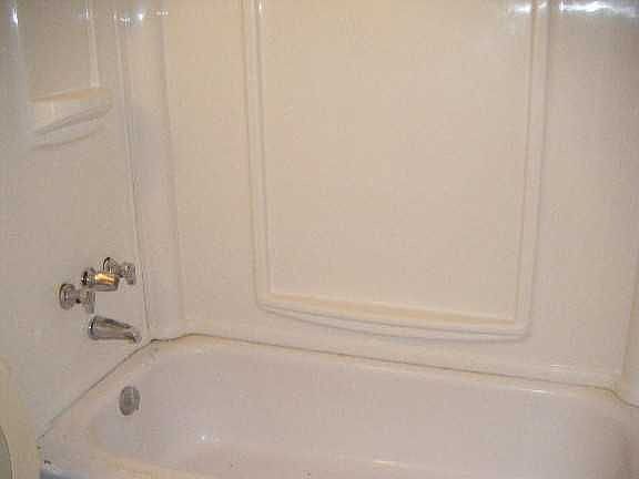 4th image of 2137 S Sacramento St